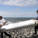 Penemuan sayap MH370 di Pulau Reuni Prancis. (Dailymail)